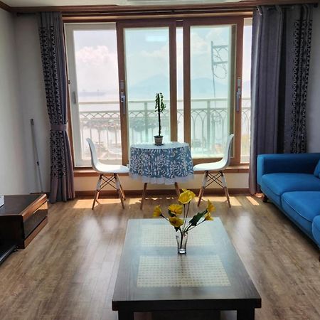 Geoje Seaside Luxury Family Villa Exterior foto